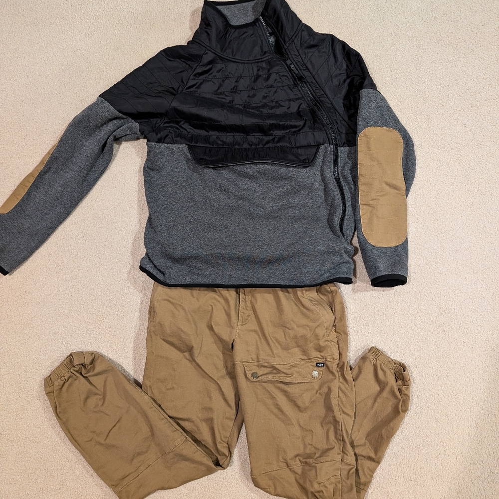 Tuxy Lodge Suit